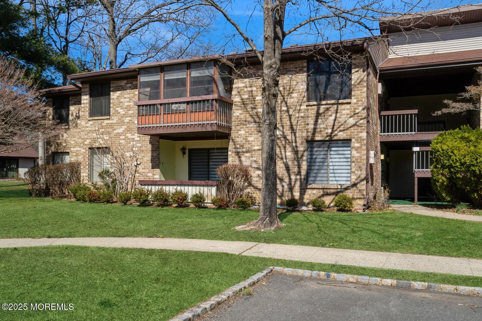 156 Cross Slope Court #F, Manalapan, New Jersey image 1