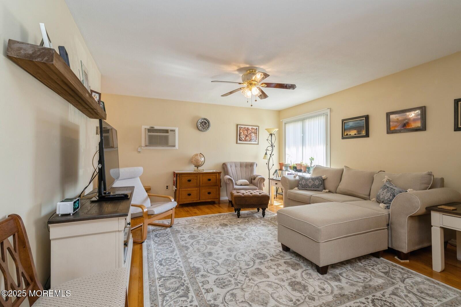 156 Cross Slope Court #F, Manalapan, New Jersey image 14