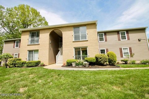 Photo of 512 Harding Road #6, Freehold, NJ 07728 (MLS # 22531137)