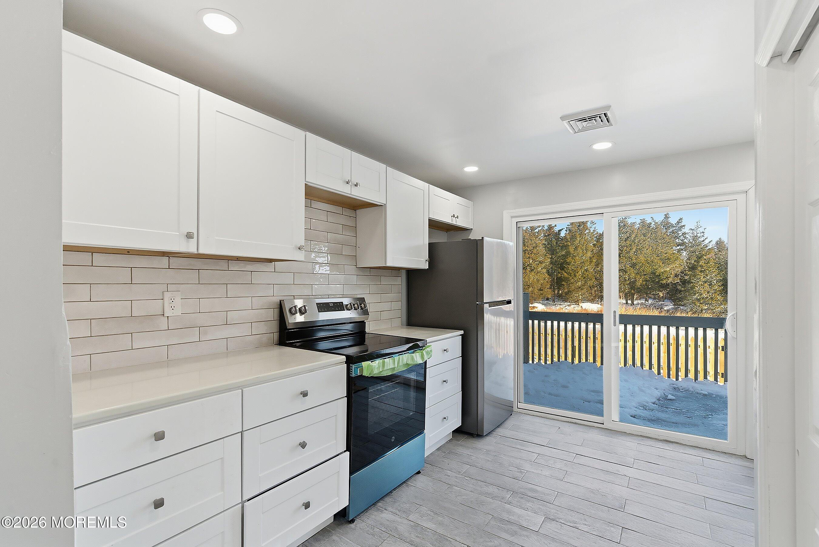 16 Surfside Boulevard