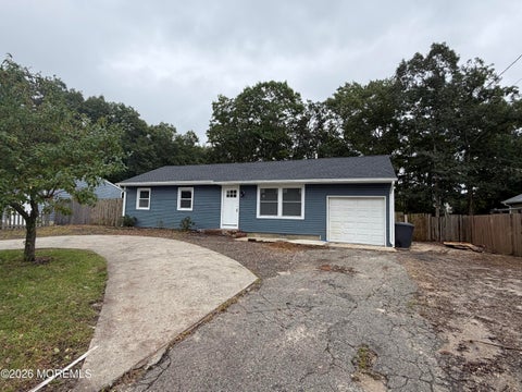 Homes For Rent - 135 Nautilus Drive<br/> Manahawkin, NJ 08050