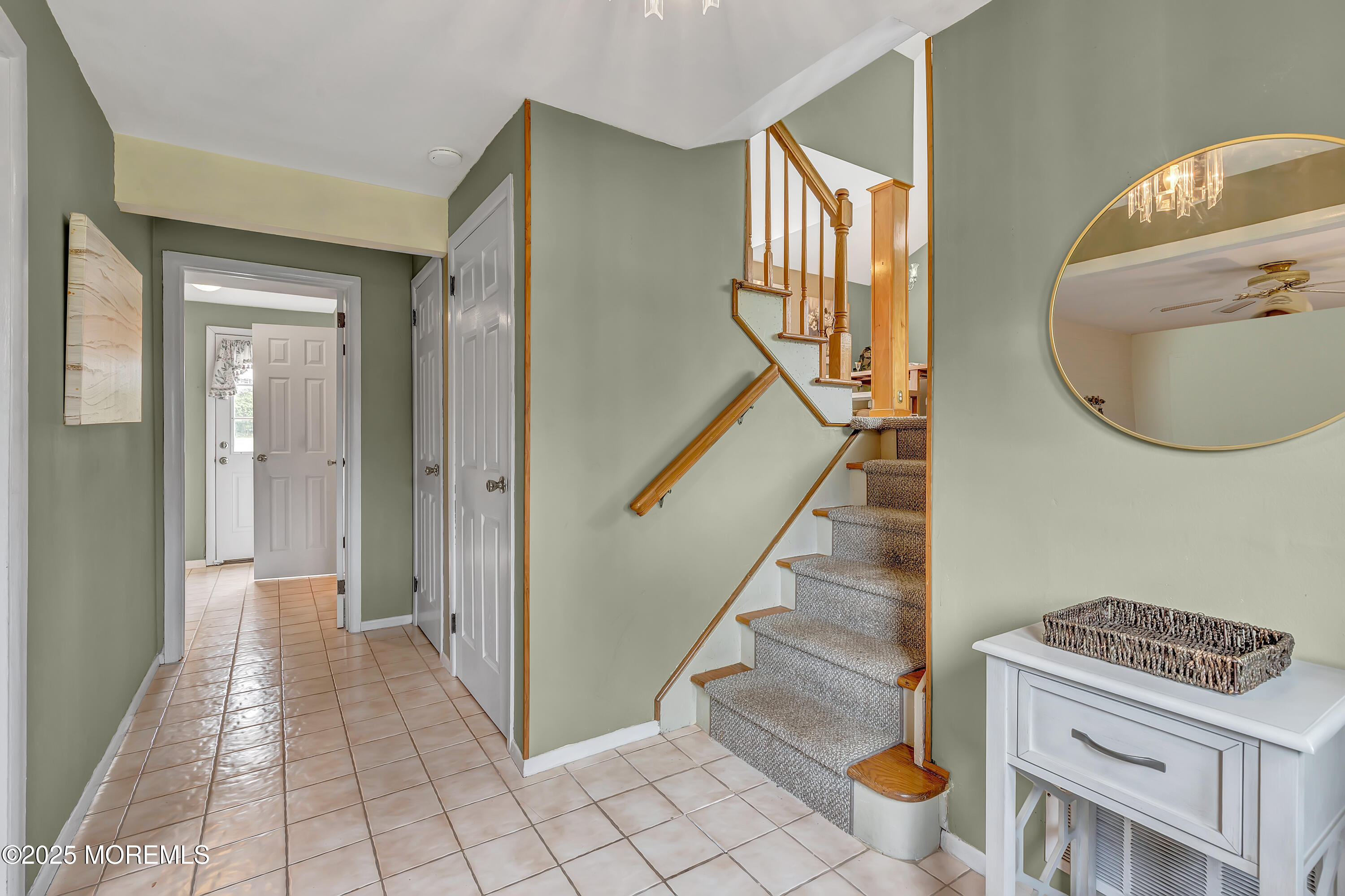 13 Winston Drive, Middletown, New Jersey image 4