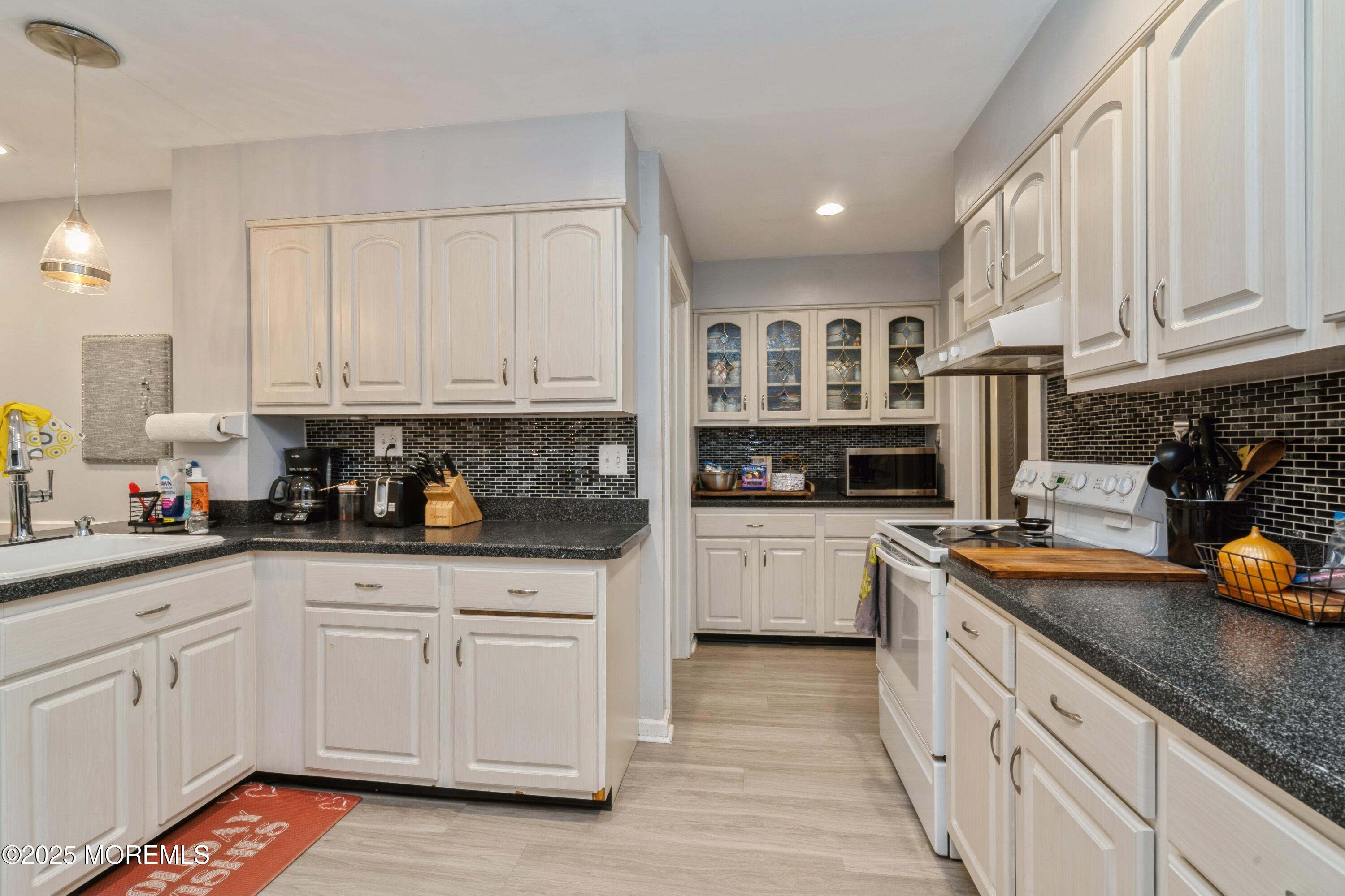 15 Overington Avenue, Marlton, New Jersey image 9