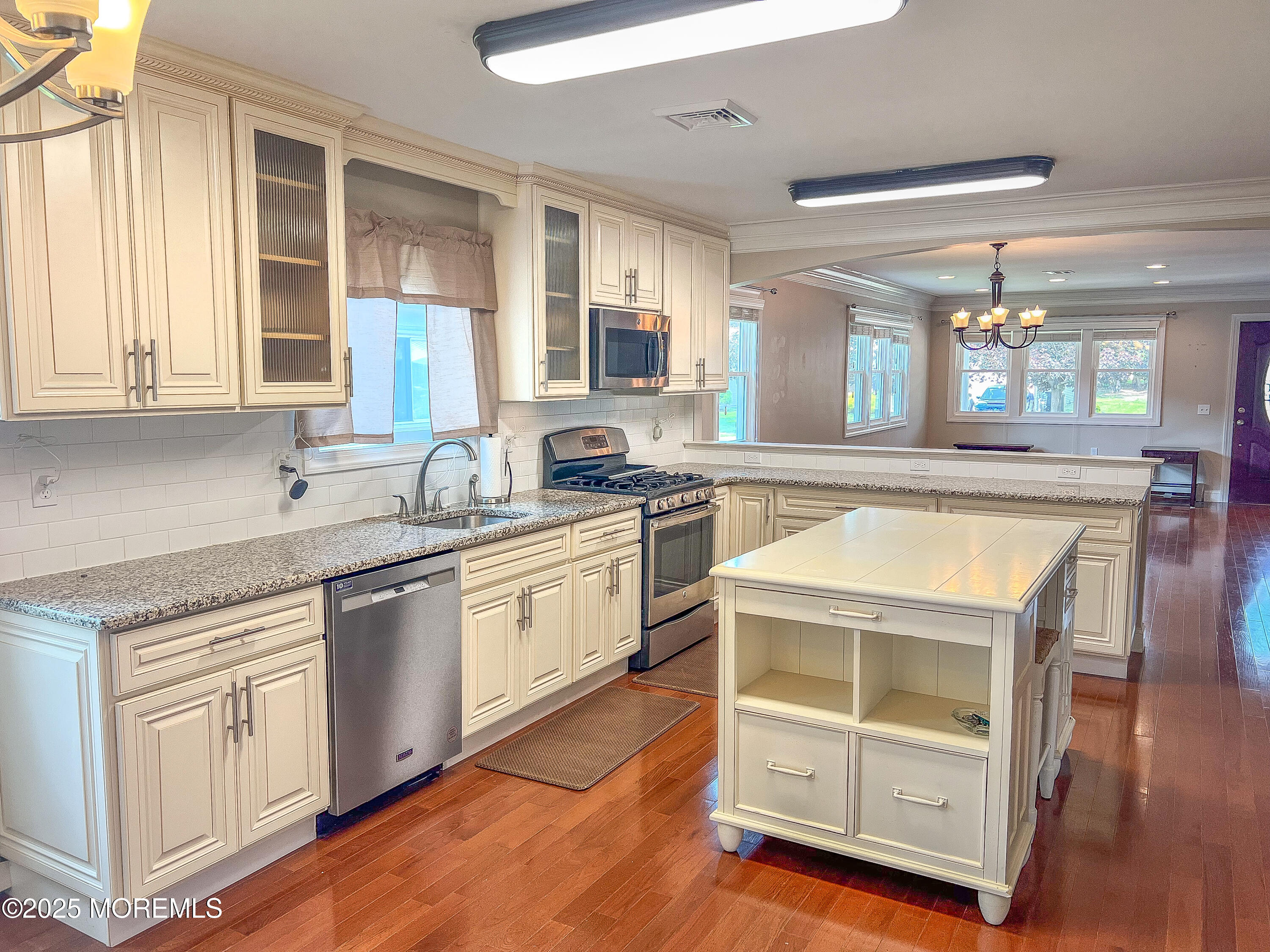 26 Pine Valley Drive, Toms River, New Jersey image 15