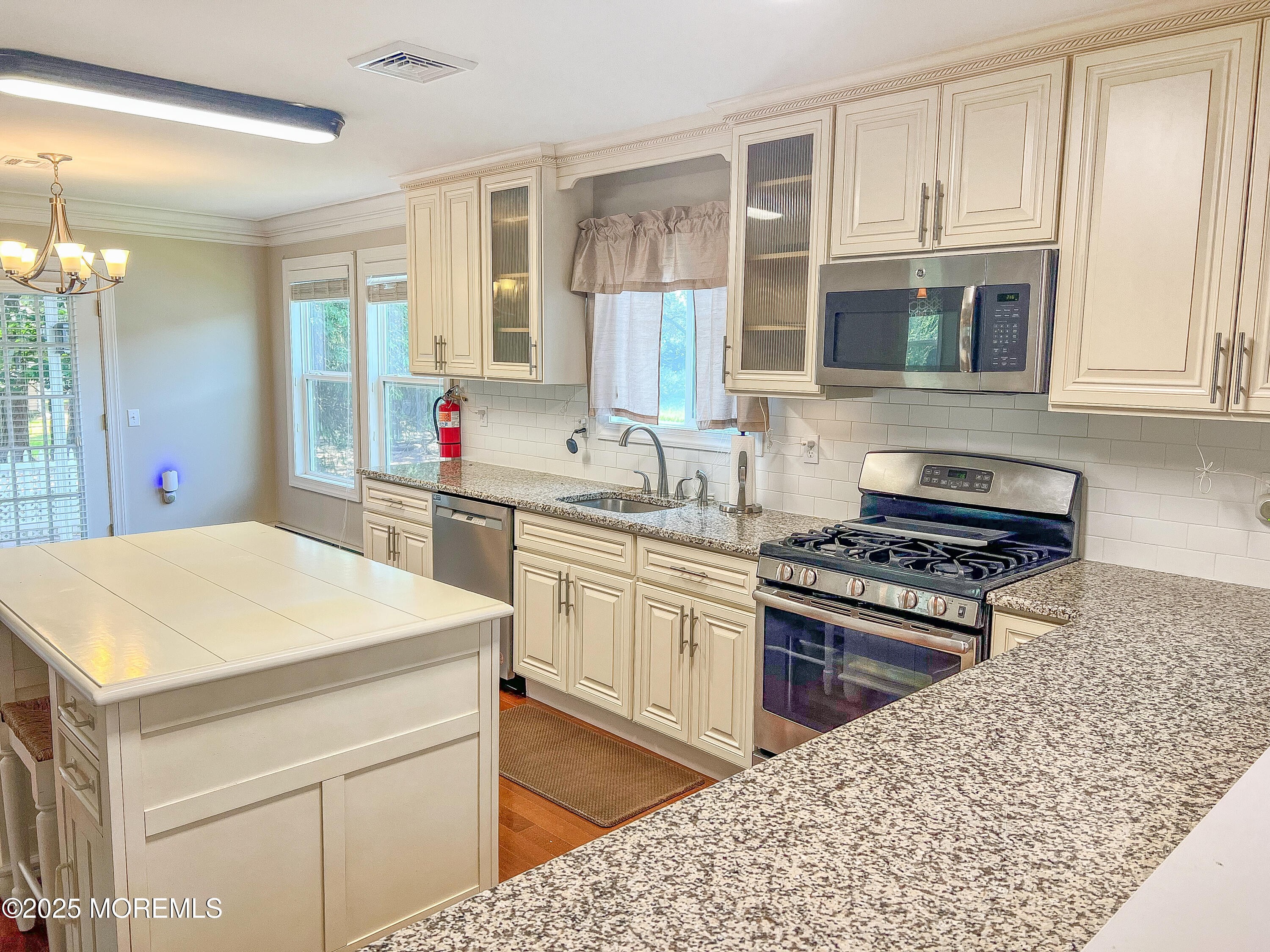 26 Pine Valley Drive, Toms River, New Jersey image 11