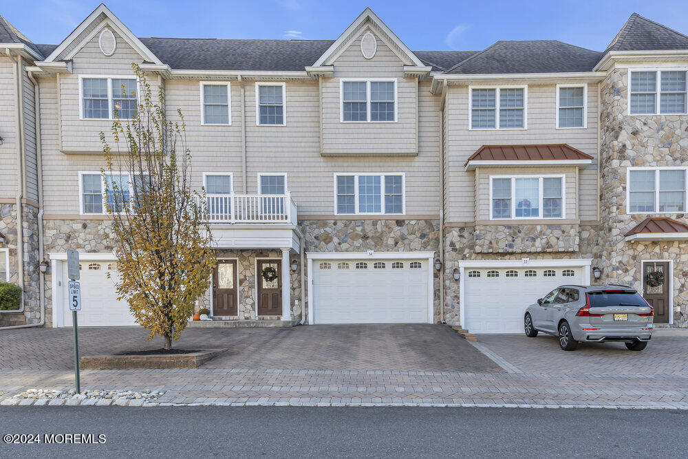 34 White Oak Lane, Aberdeen, New Jersey image 2