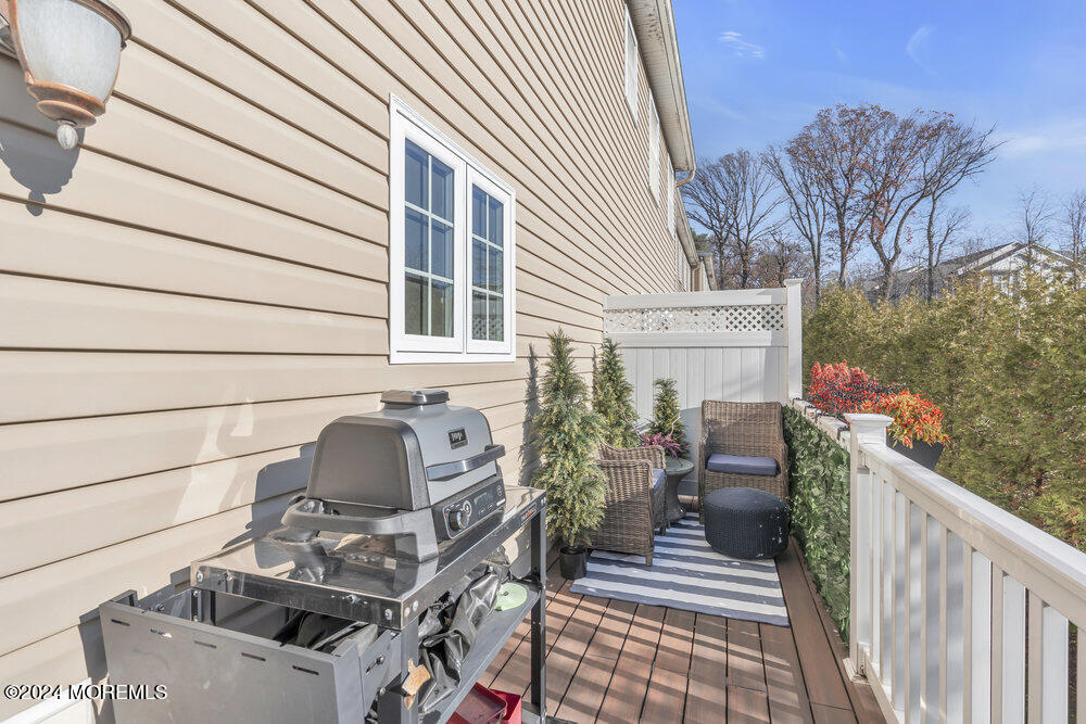 34 White Oak Lane, Aberdeen, New Jersey image 36