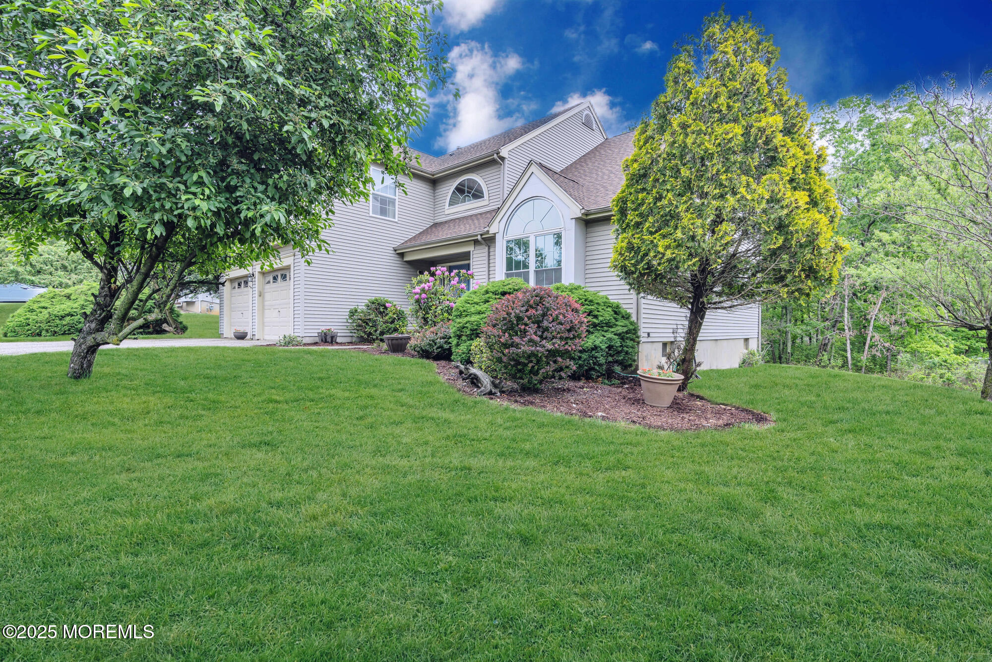 5 Thousand Oaks Terrace, Howell, New Jersey image 8