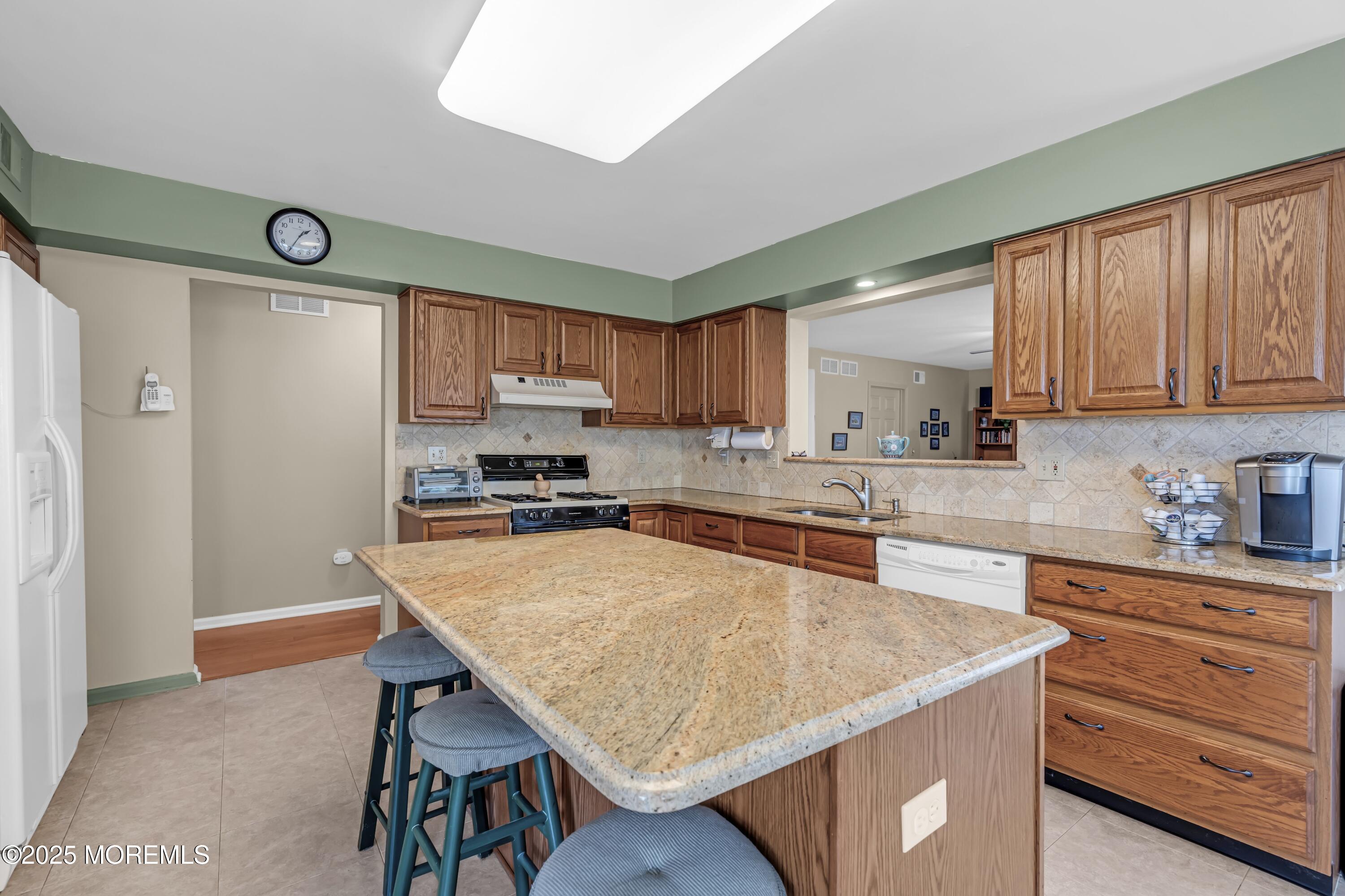5 Thousand Oaks Terrace, Howell, New Jersey image 26