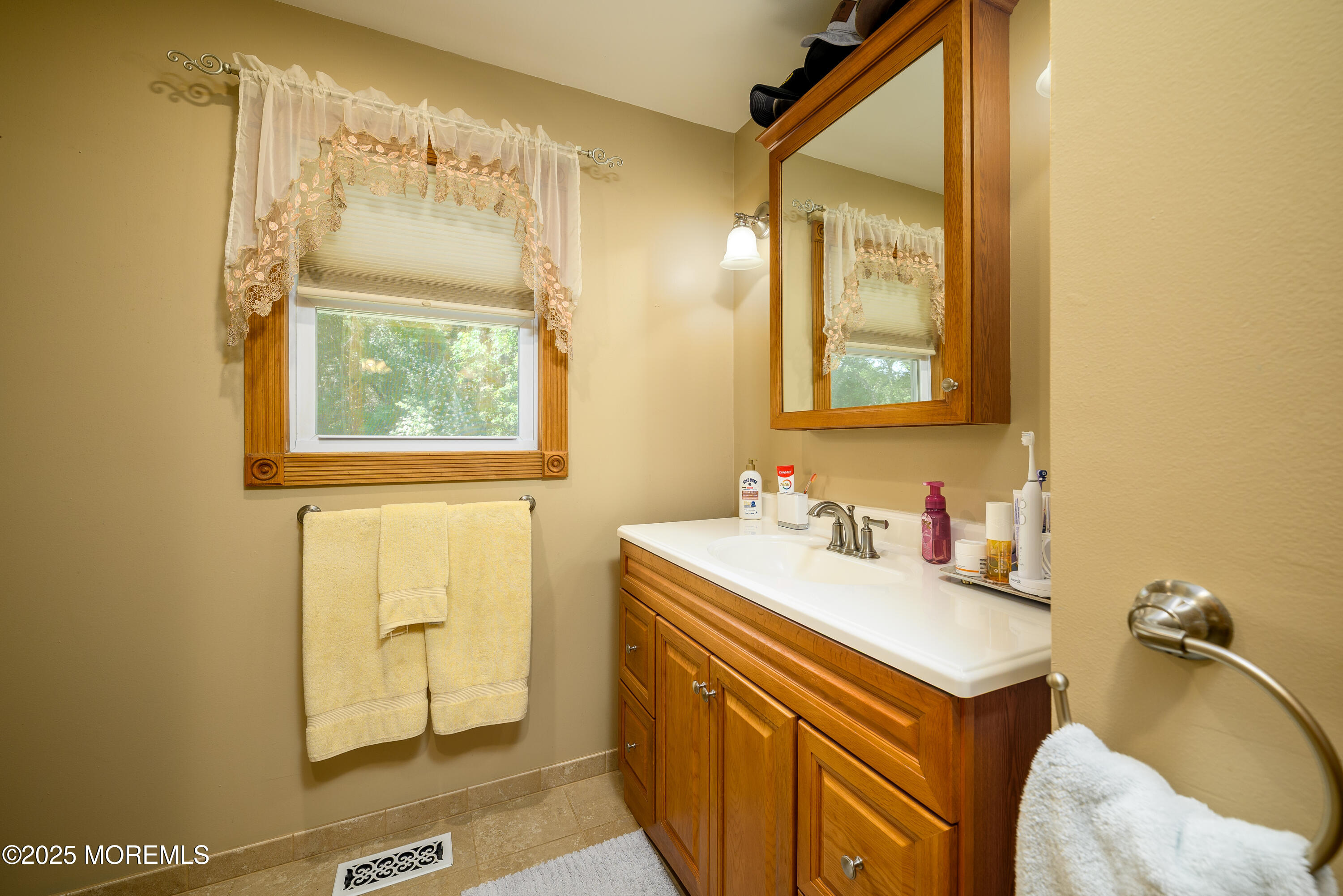 117 Waverly Place, Howell, New Jersey image 27