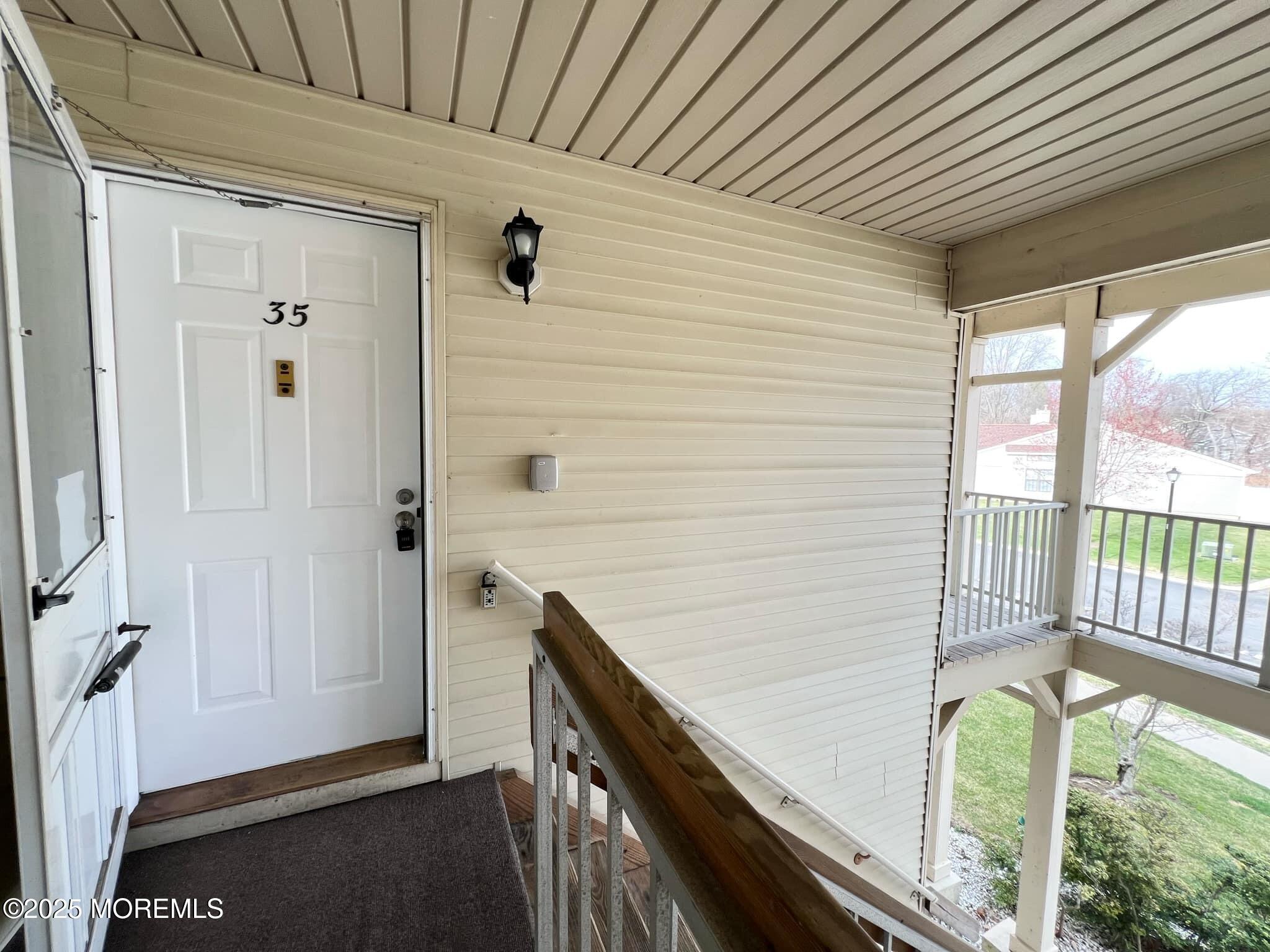 35 Wycoff Way #35, East Brunswick, New Jersey image 5