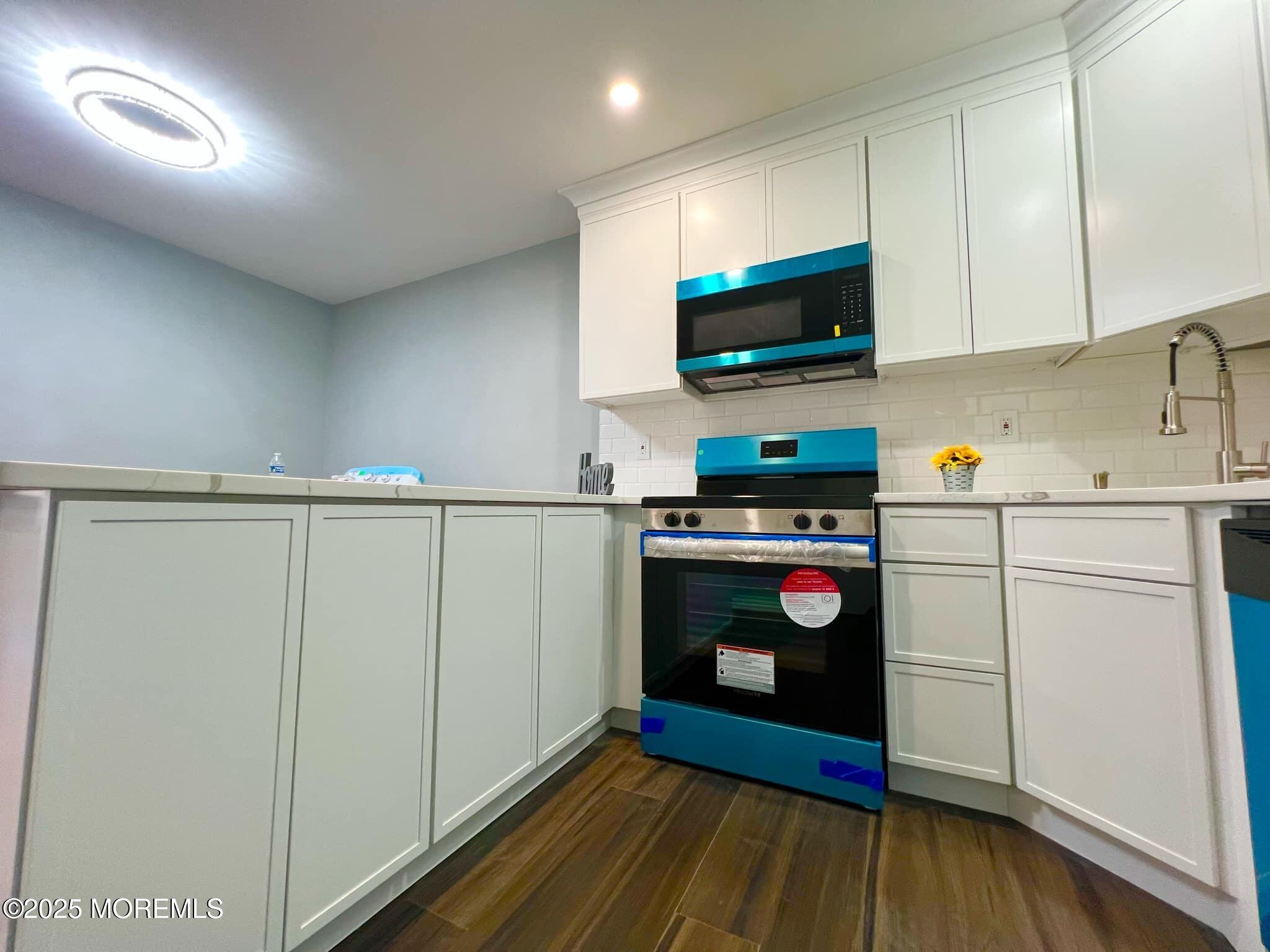 35 Wycoff Way #35, East Brunswick, New Jersey image 9