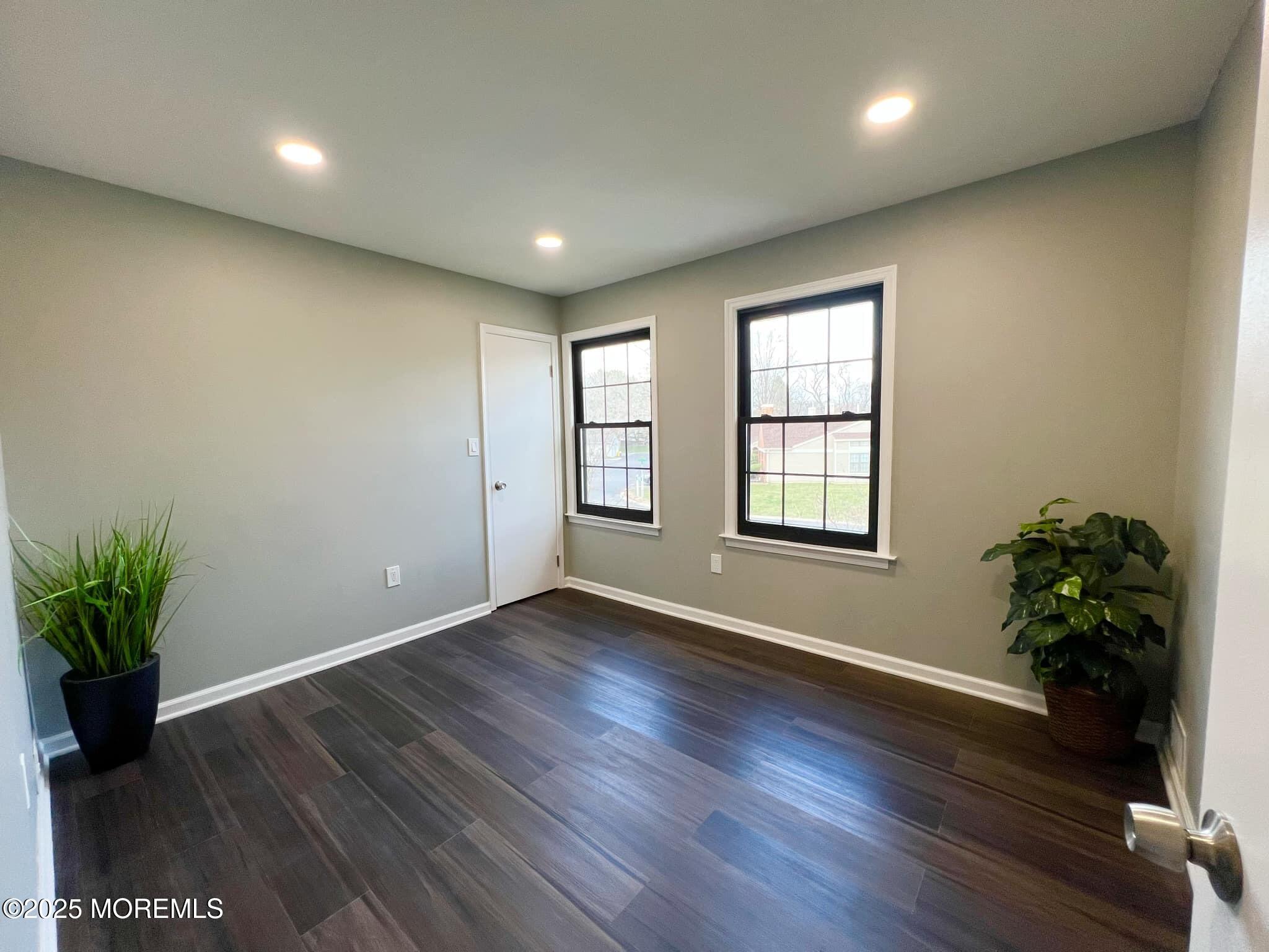 35 Wycoff Way #35, East Brunswick, New Jersey image 11