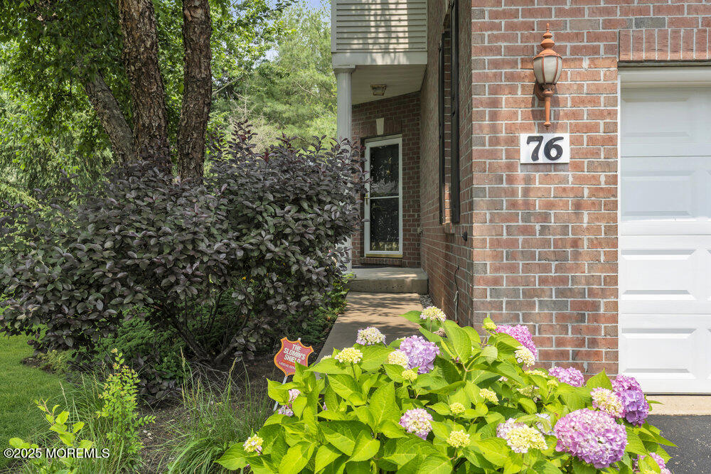 76 Deepwater Circle