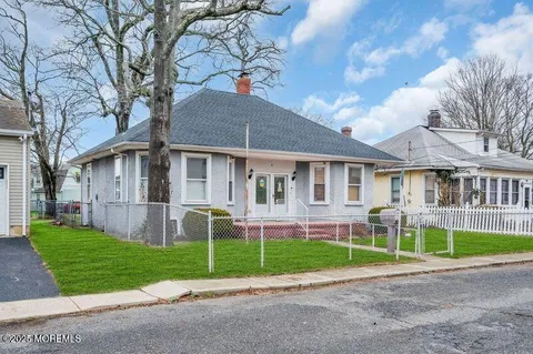MLS: 22507591