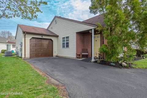 Photo of 45 Datchet Close, Freehold, NJ 07728 (MLS # 22610531)