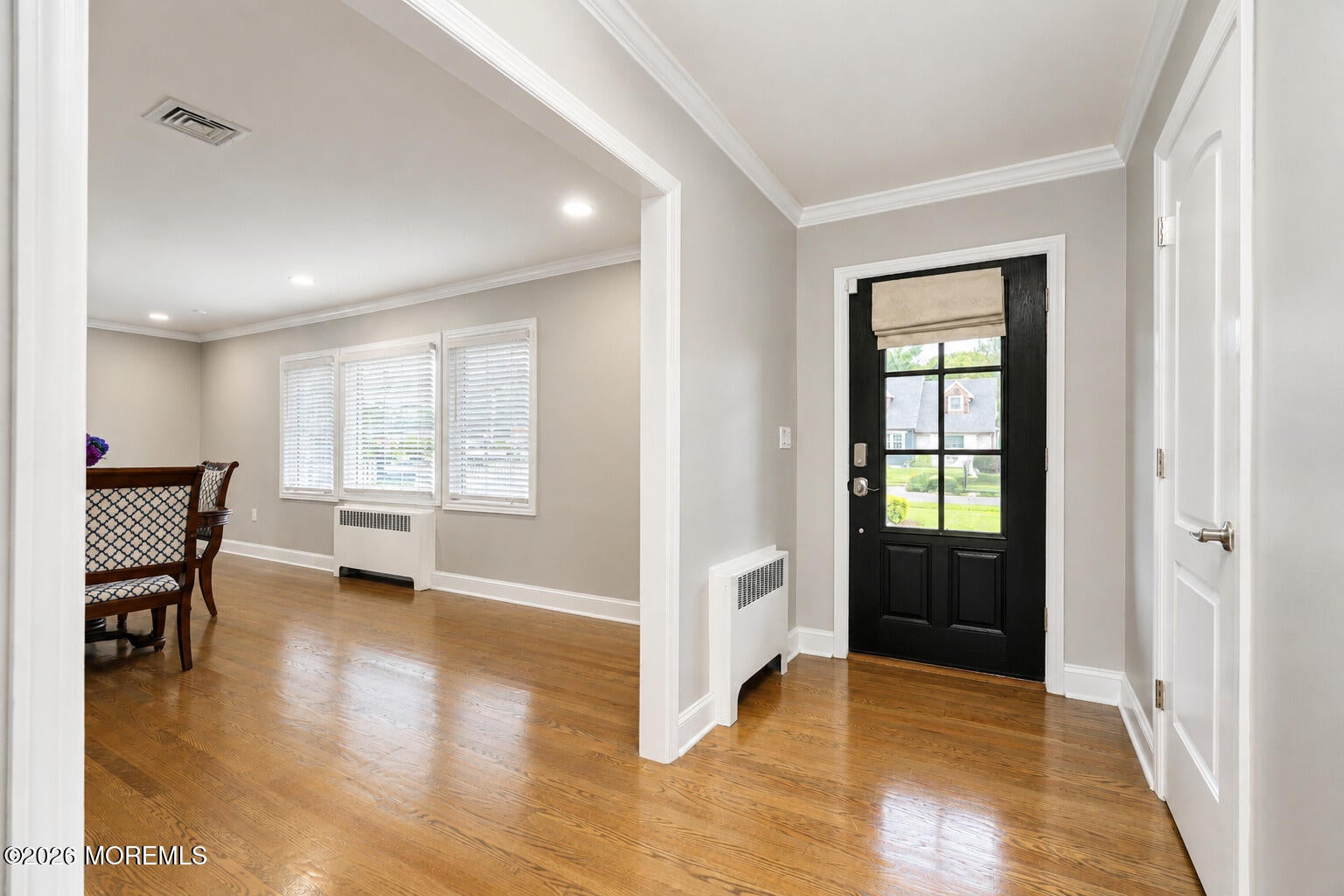 34 W Lincoln Circle