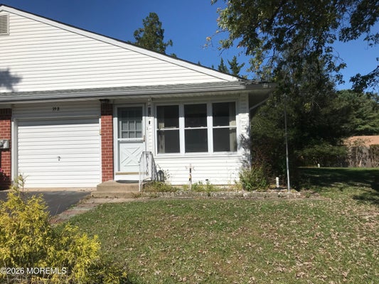39 CROCUS LN, MANCHESTER TOWNSHIP, NJ 08759 - Image 2ef4e76b5bd42225b1f788208da5347d/678425645