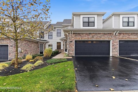 Photo of 4 Dogleg Lane, Lawrenceville, NJ 08648 (MLS # 22535071)