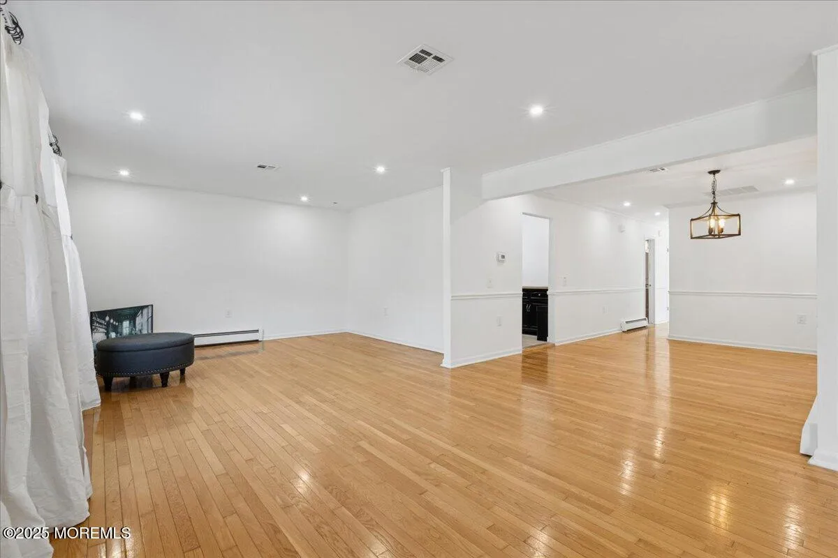 Toms River, New Jersey 08757, United States, 2 Bedrooms Bedrooms, ,2 BathroomsBathrooms,Residential,Active,256696