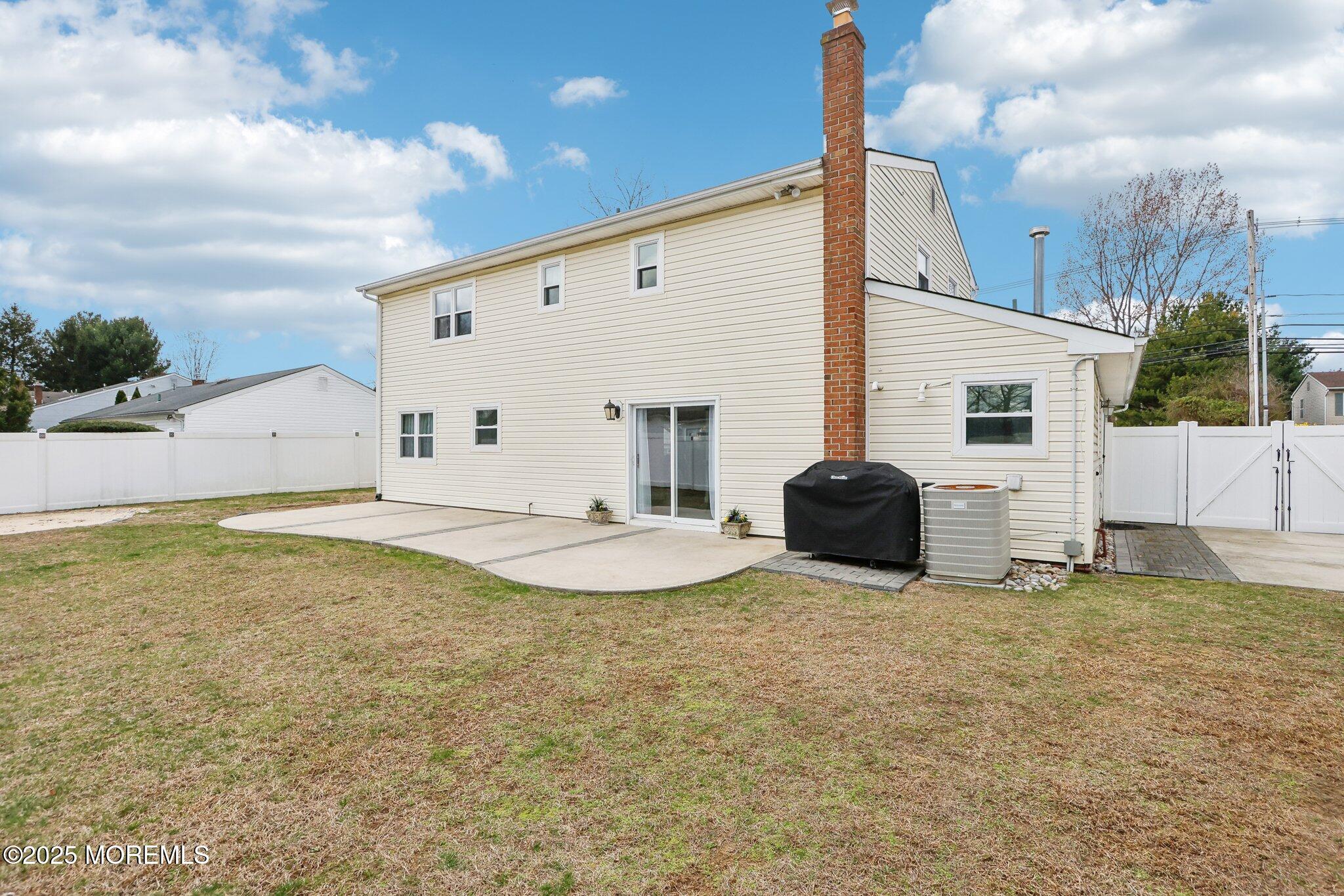 572 Line Road, Hazlet, New Jersey image 38