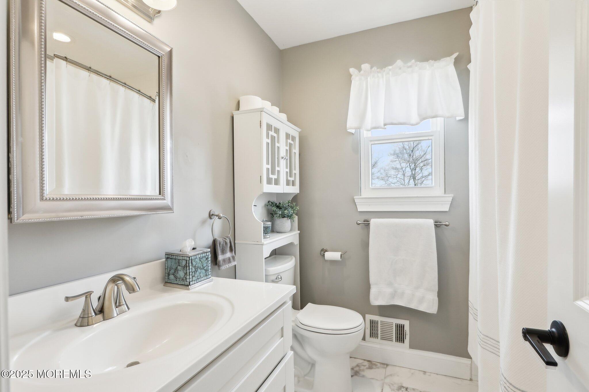 572 Line Road, Hazlet, New Jersey image 31