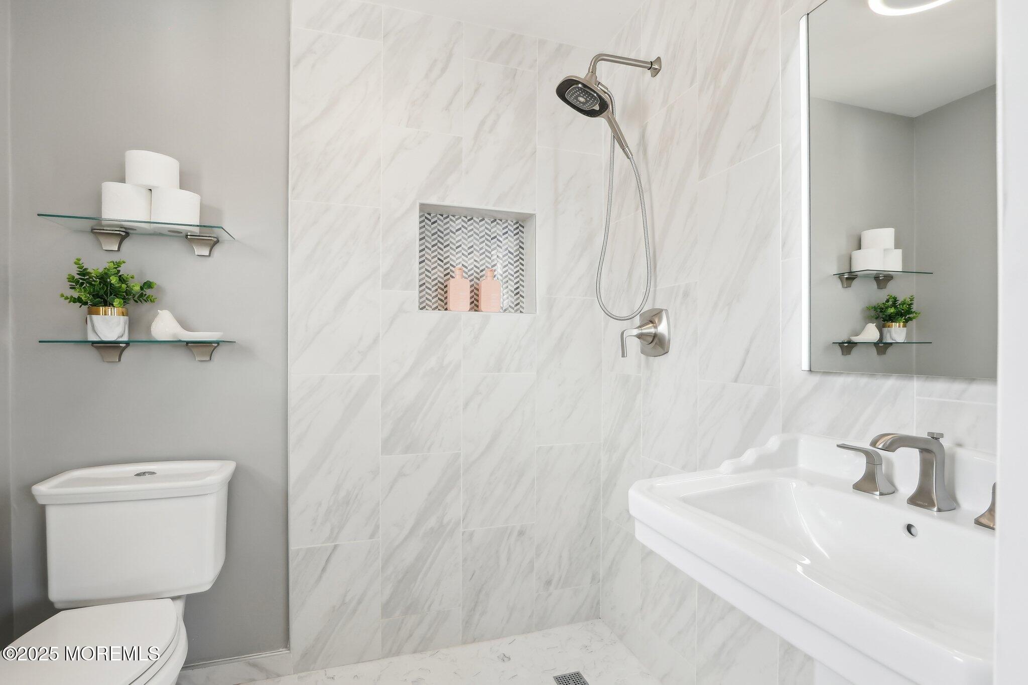 572 Line Road, Hazlet, New Jersey image 36