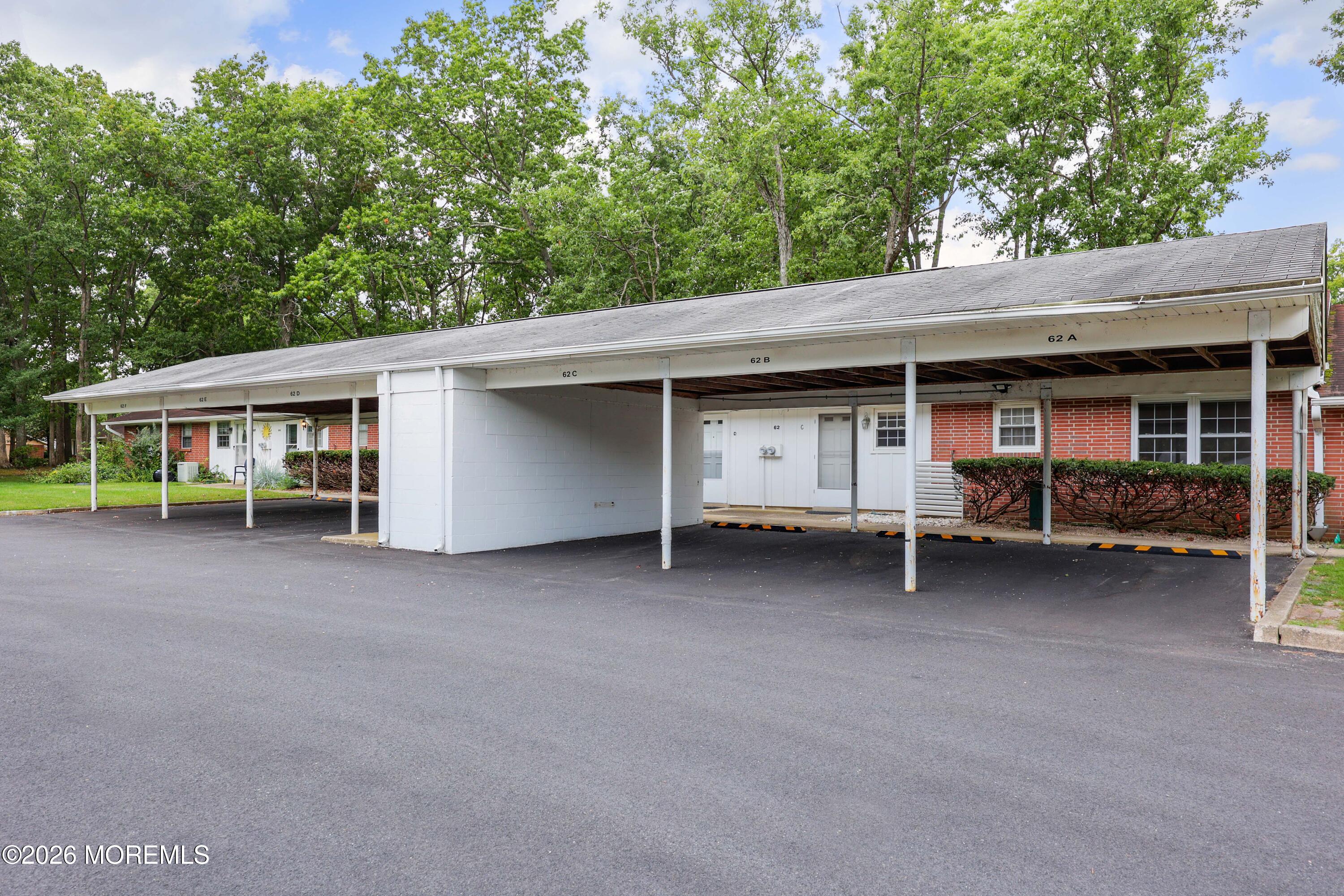 62C Buckingham Drive