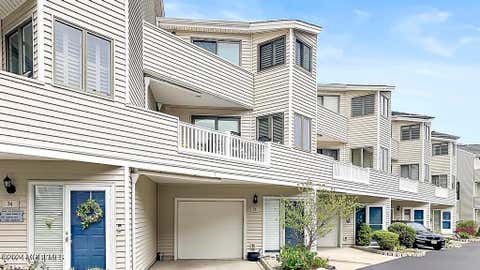Townhouse For Rent - 32 Sunset Avenue<br/> Monmouth County, Long Branch, NJ 07740