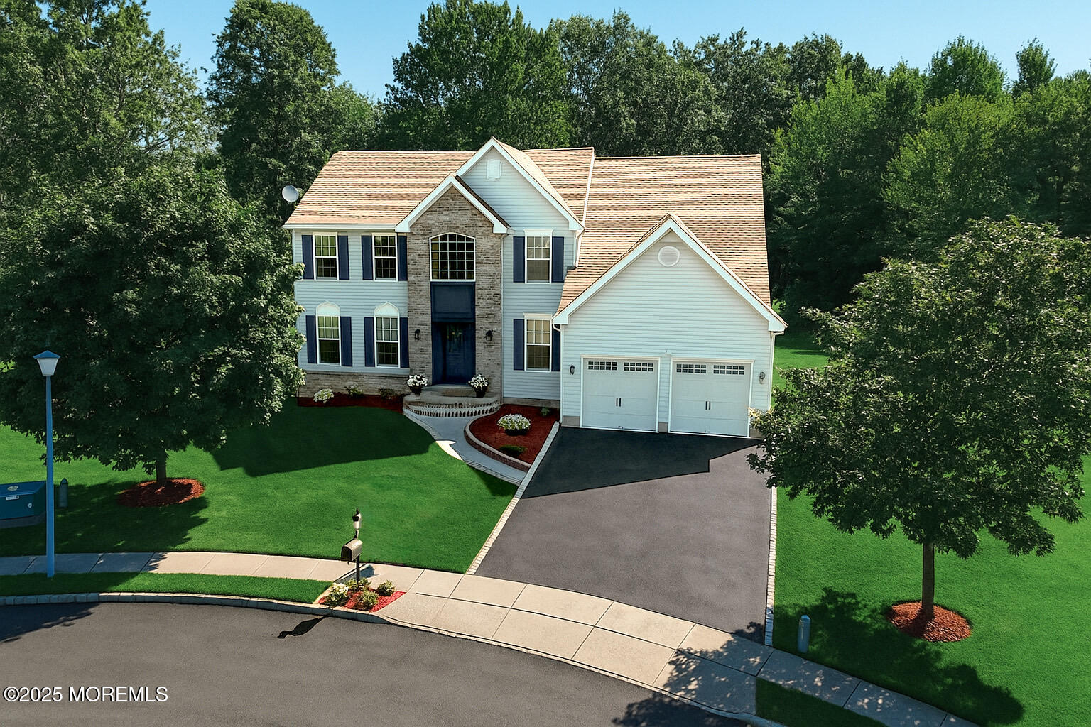 6 Bromley Court