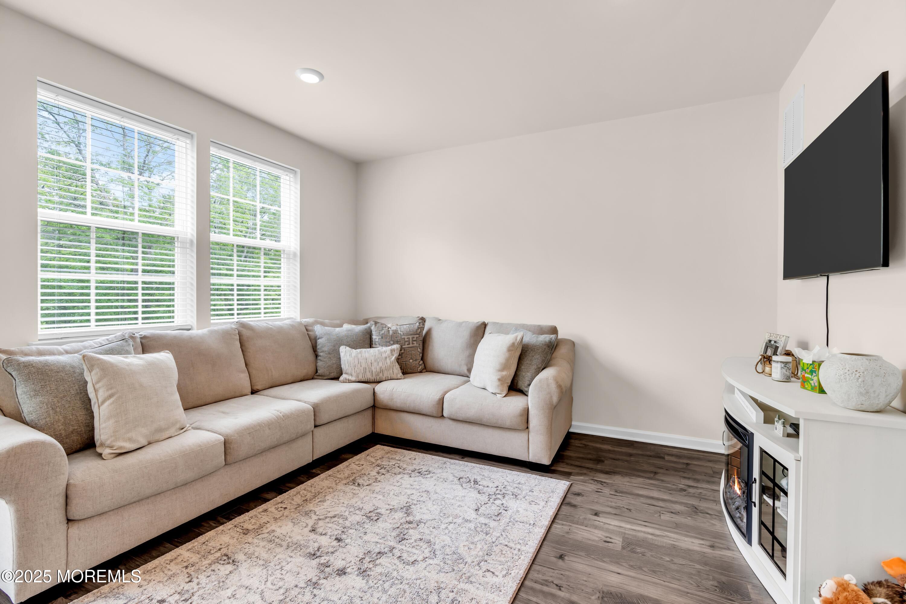 38 Mantoloking Drive, Jackson, New Jersey image 17