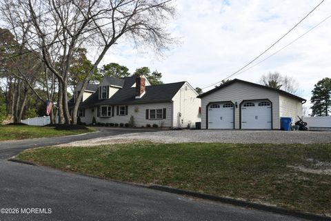 Homes For Sale - 1820 Perth Amboy Avenue<br/> Ocean County, Whiting, NJ 08759