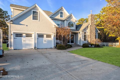 Photo of 690 Colgate Avenue, Lanoka Harbor, NJ 08734 (MLS # 22536180)