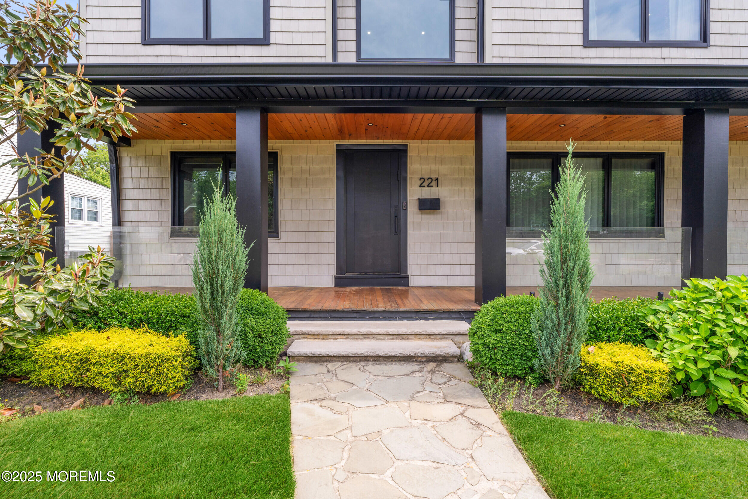 221 Elmwood Road