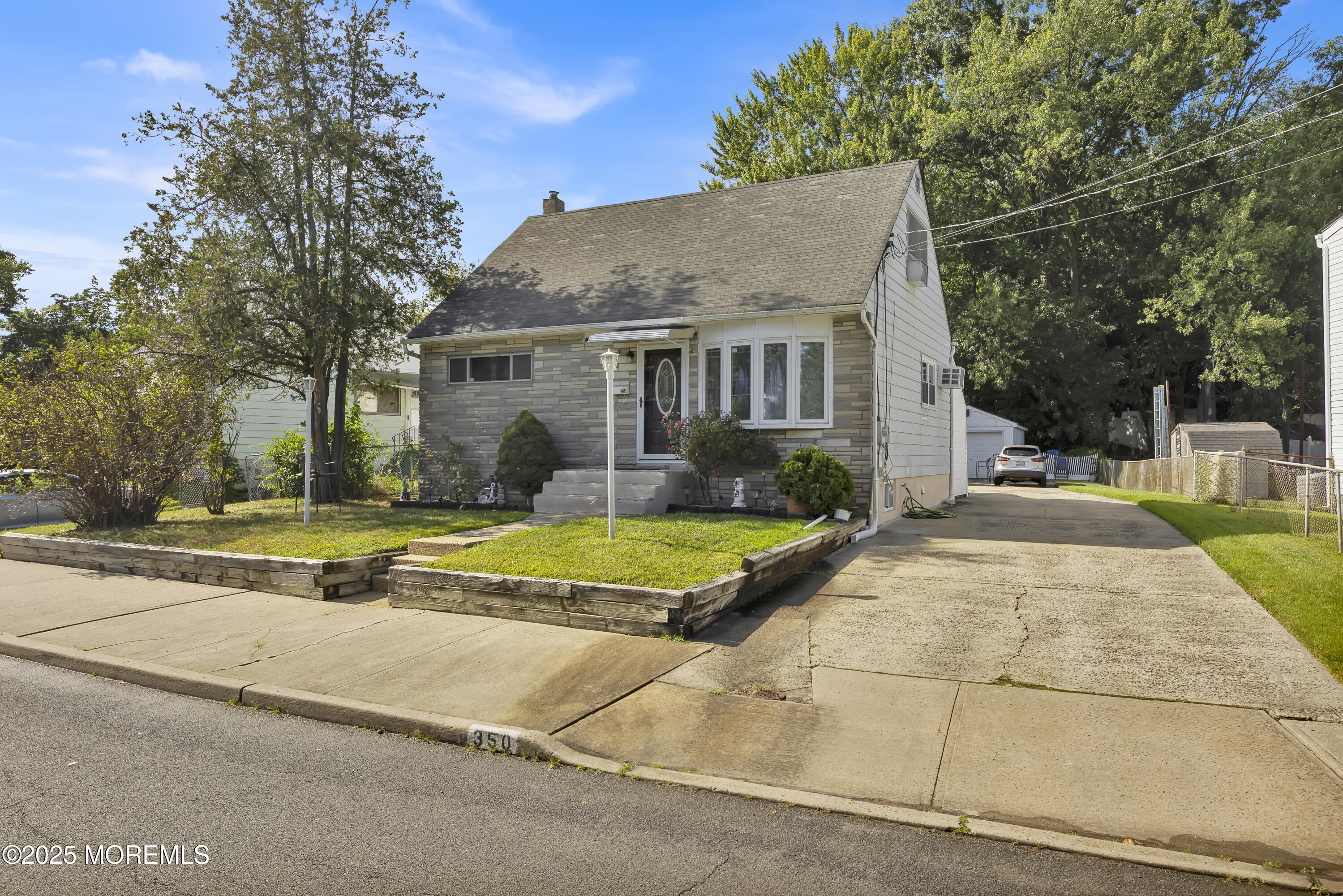 350 Riverdale Drive