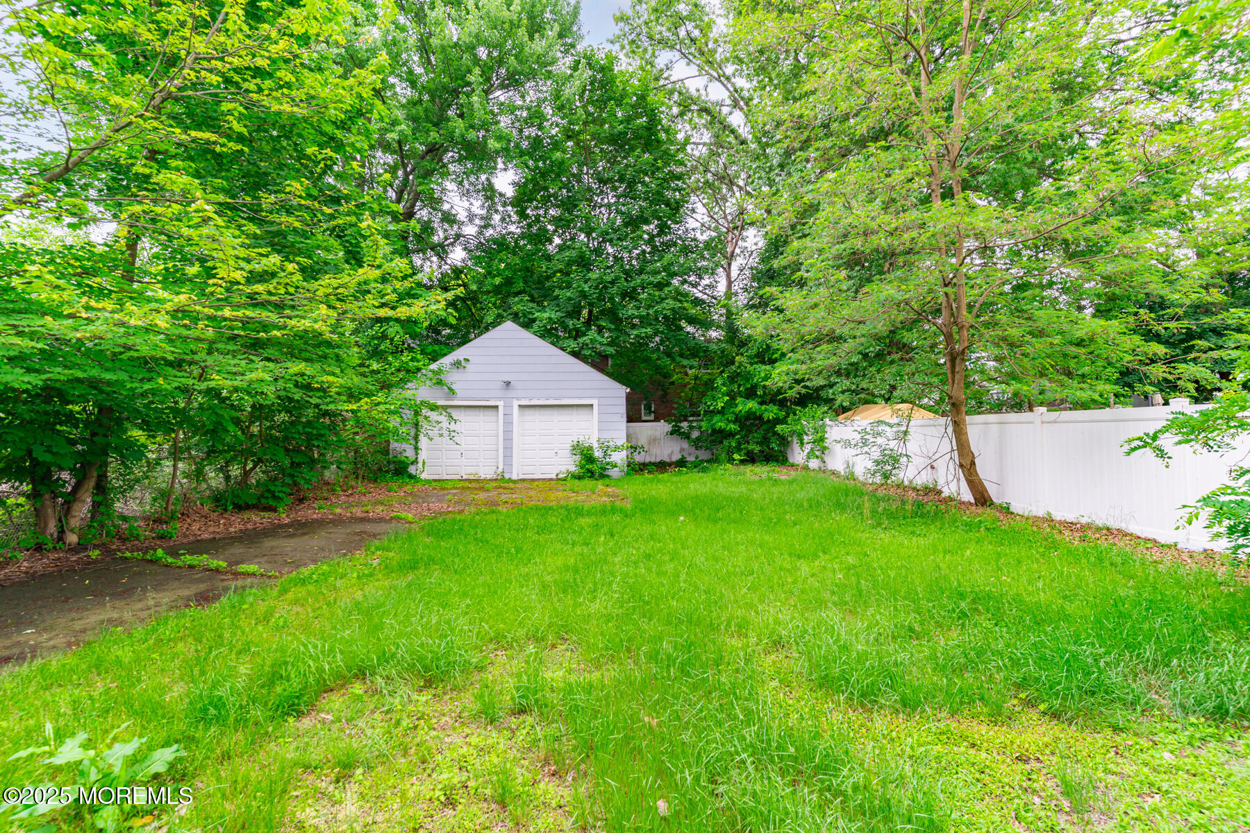 137 Seabreeze Way