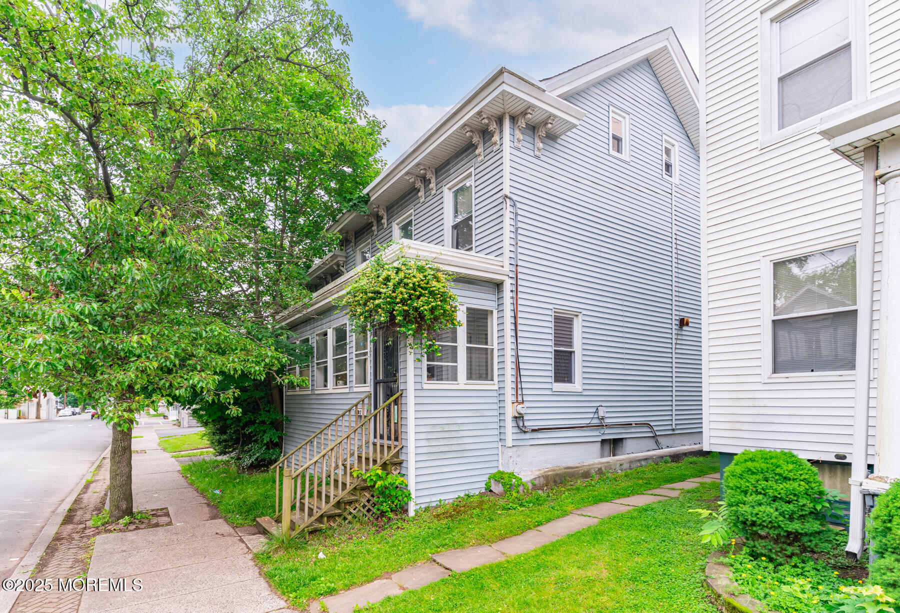 137 Seabreeze Way