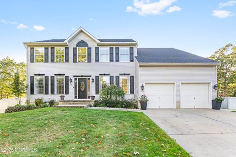 Photo of 14 Brittany Drive, Bayville, NJ 08721 (MLS # 22531381)
