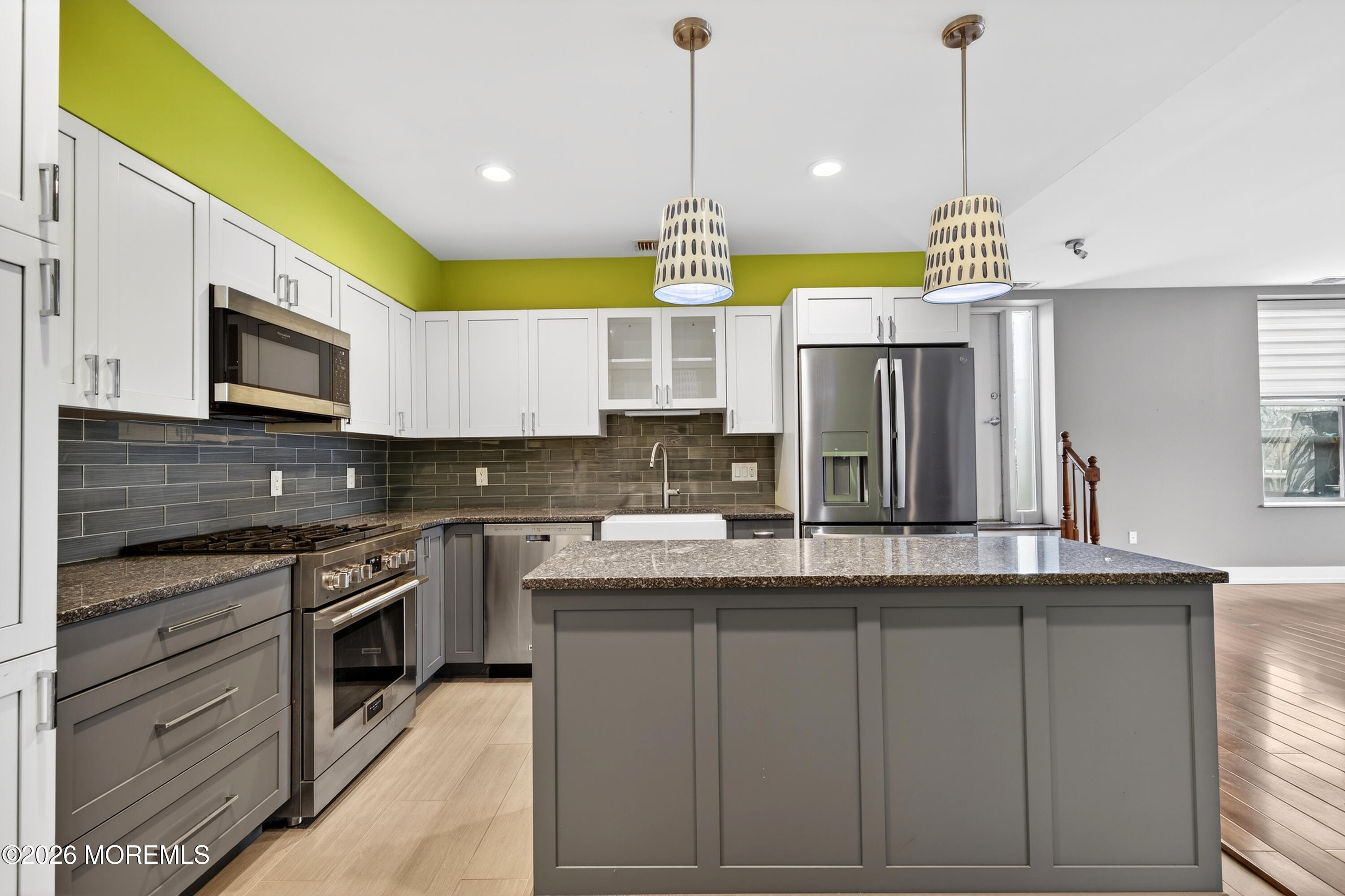 501 Grand Avenue 201