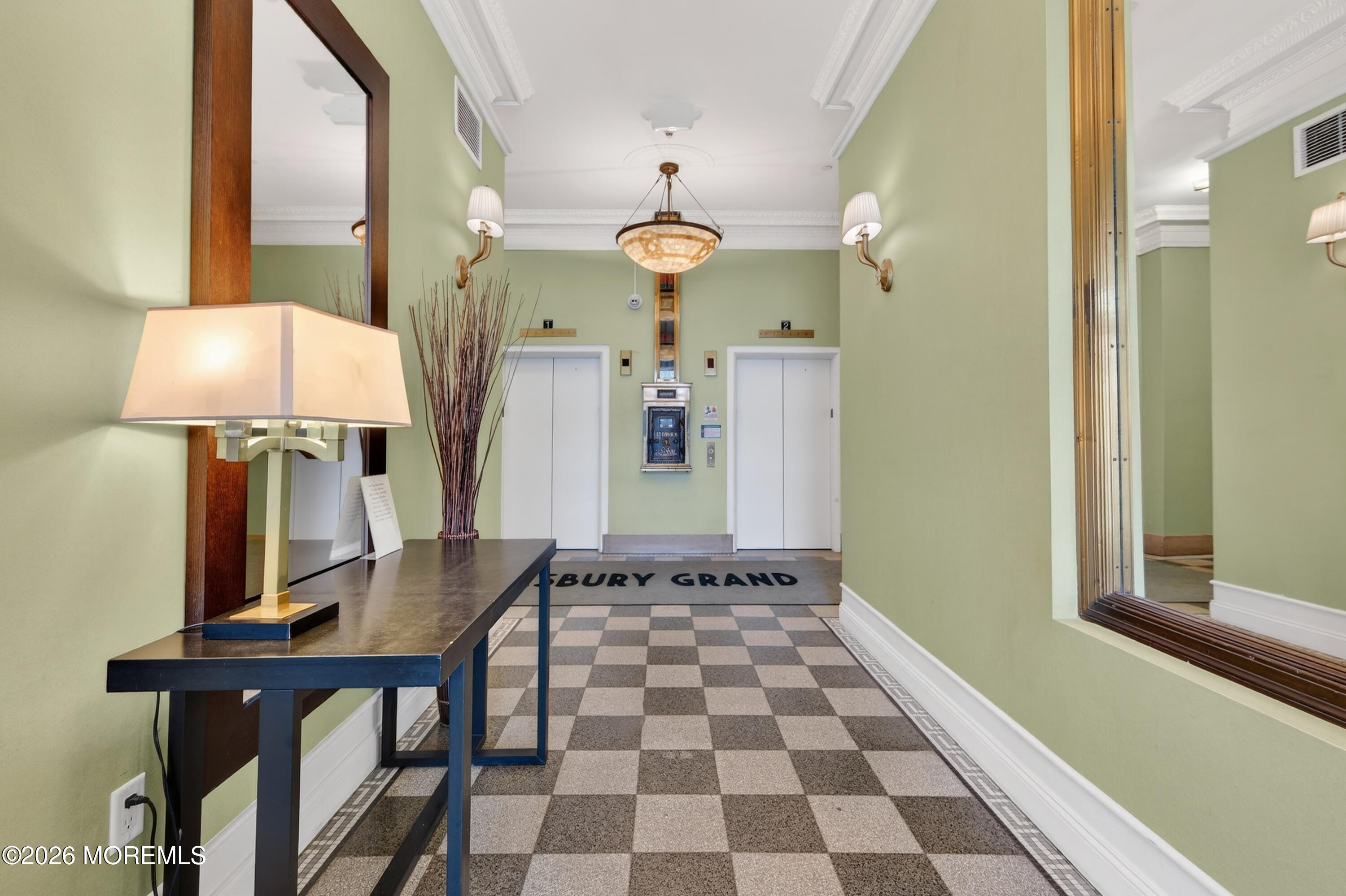 501 Grand Avenue 201