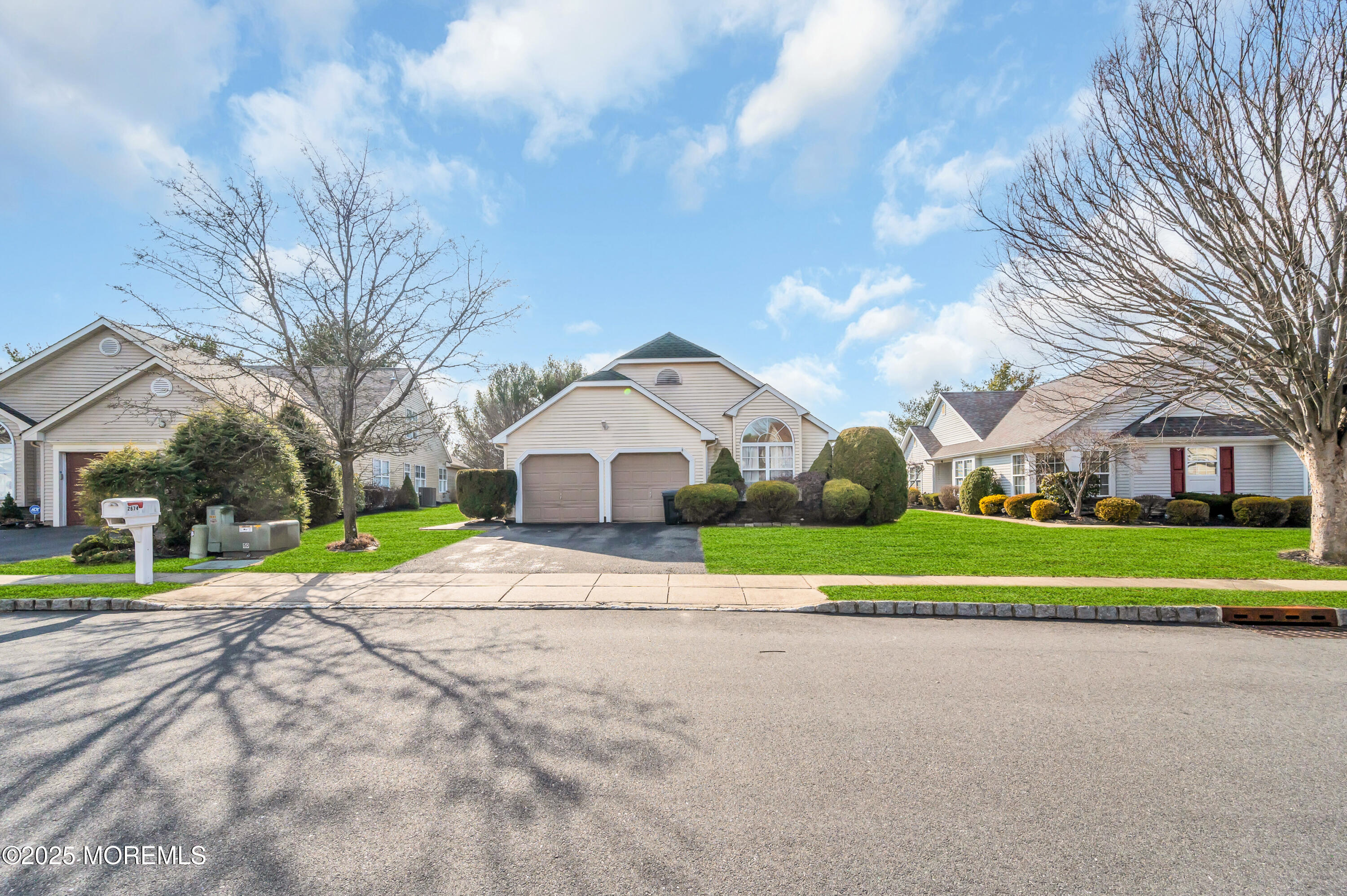 2674 Meadow Lake Drive, Toms River, New Jersey image 1