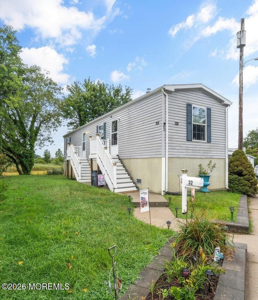 Photo 1 of 16 — 32 Bayshore Mobile Mnr, Hazlet, NJ 07730