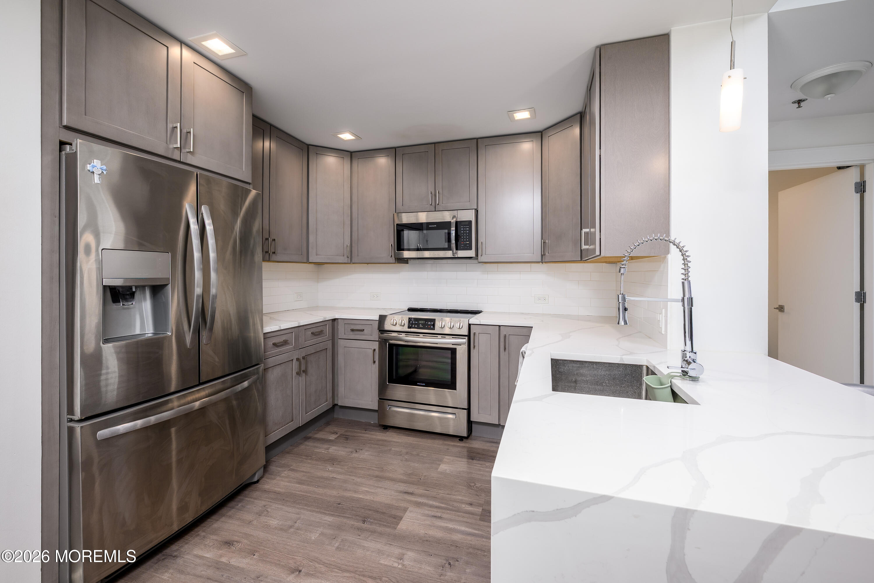 1 Carriage City Plaza 1214