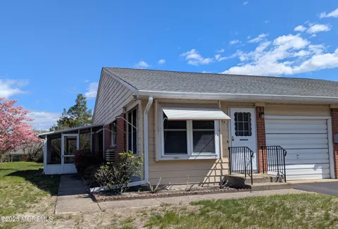 8 A Lafayette Drive, Whiting, NJ 08759 - MLS#: 22512073
