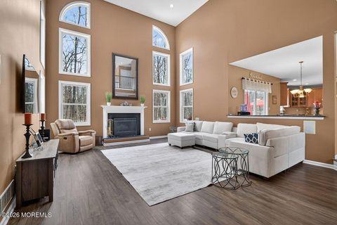 Photo of 14 Yosemite Court, Old Bridge, NJ 08857 (MLS # 22604258)