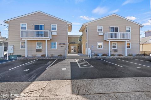 Condo For Sale - 217 Hiering #3<br/> Seaside Heights, NJ 08751