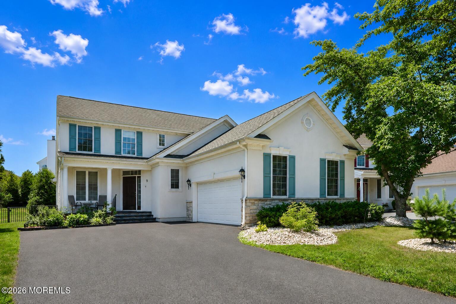 9 W Parsonage Way