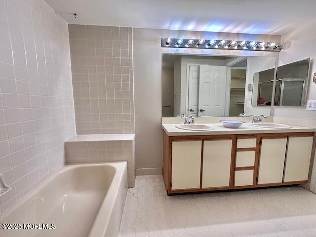 13 Ashbourne Drive #13B, Monroe Township, New Jersey image 16