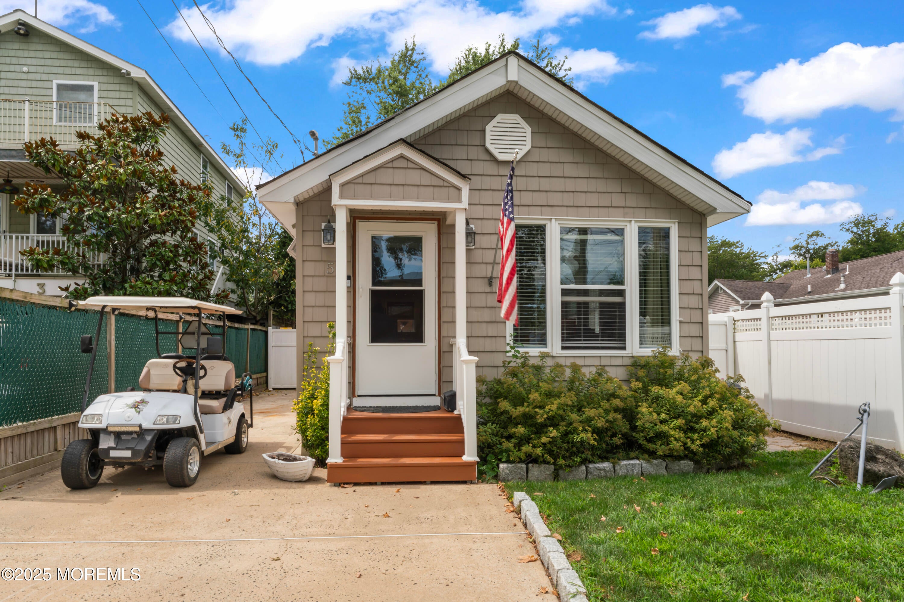 5 Riverview Avenue