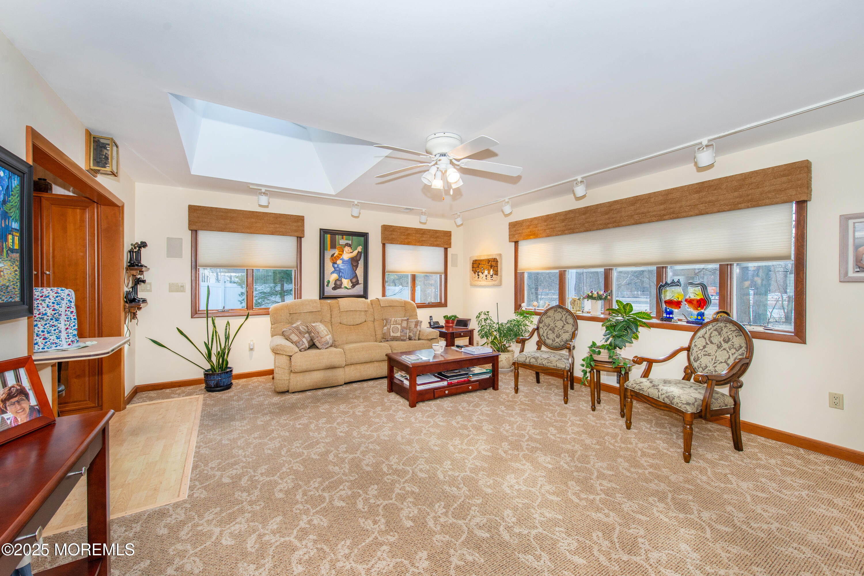 4 Maxwell Lane, Manalapan, New Jersey image 3